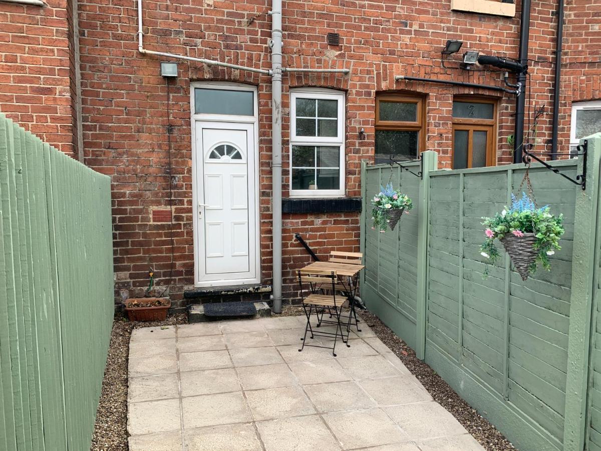 Holiday home Contemporary & Chic Inner Terrace 5 Mins From Town Centre Barnsley