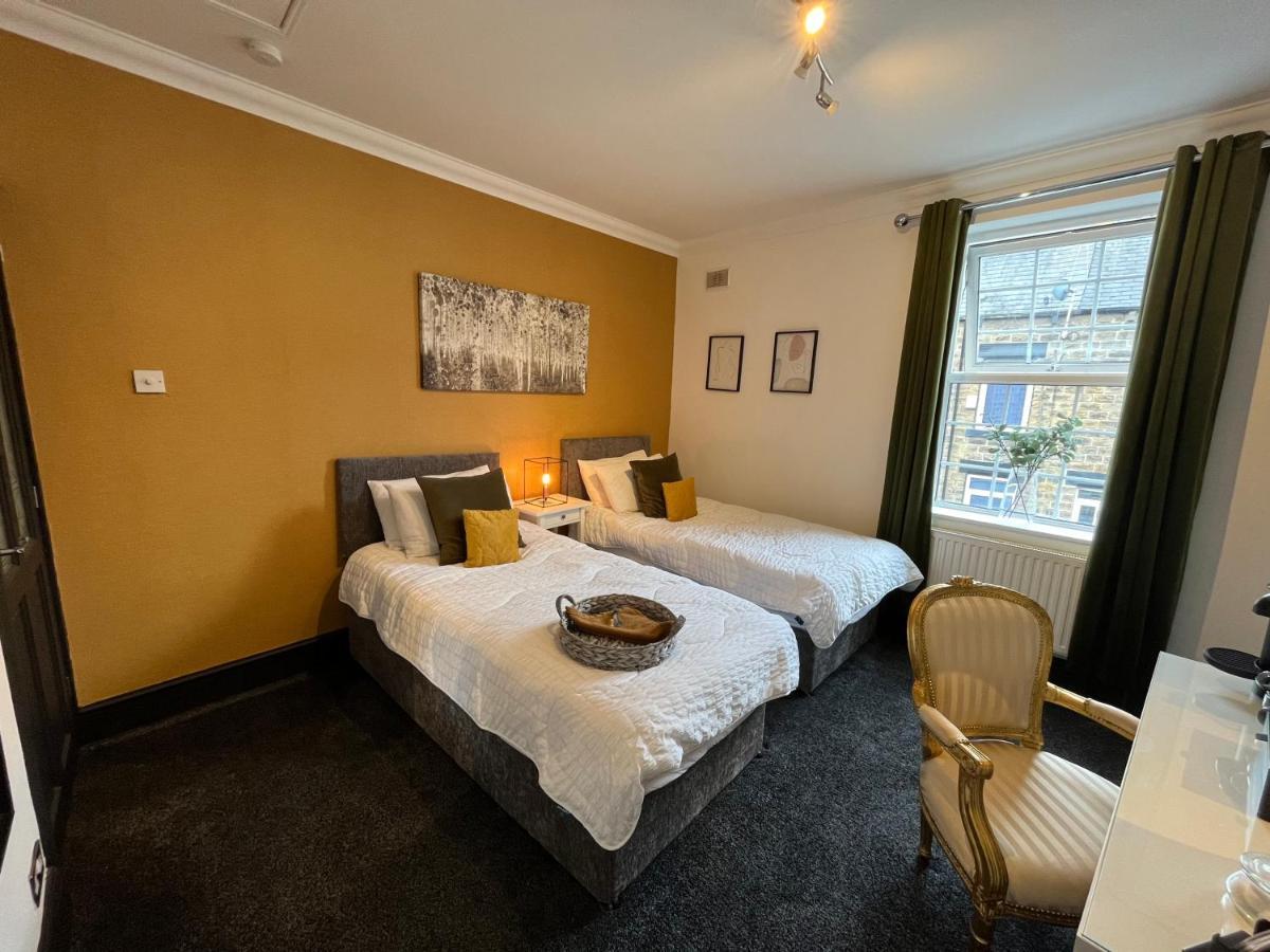 Casa vacanze Contemporary & Chic Inner Terrace 5 Mins From Town Centre Barnsley